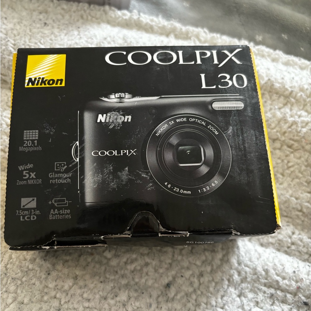 Nikon coolpix L30